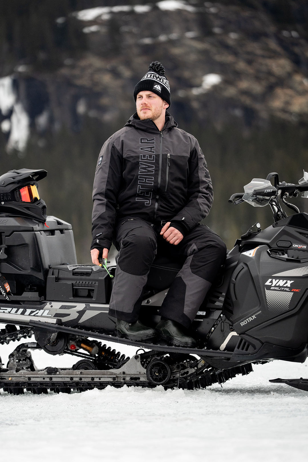 Jethwear the one - insulated monosuit